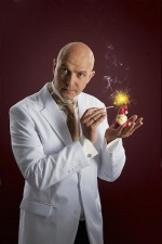 Carsten Höfer WEIHNACHTSVERSTEHER 2018 Pressefoto 02 web.JPG