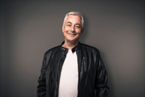 Pressefoto_Oschmann_Schoenen_Gruss_01_hoch.jpg